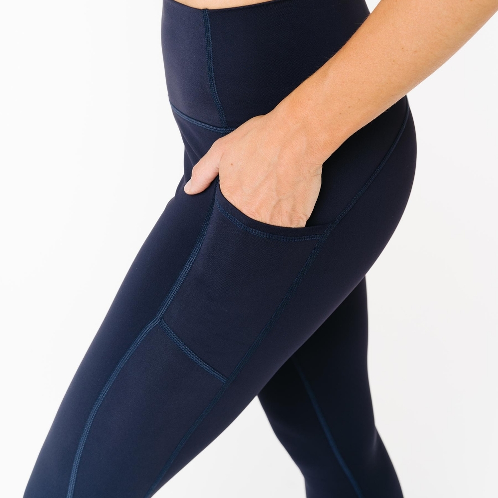 NEW Zyia 1496 Navy Pocket Brilliant Hi-Rise 7/8 24" NWT